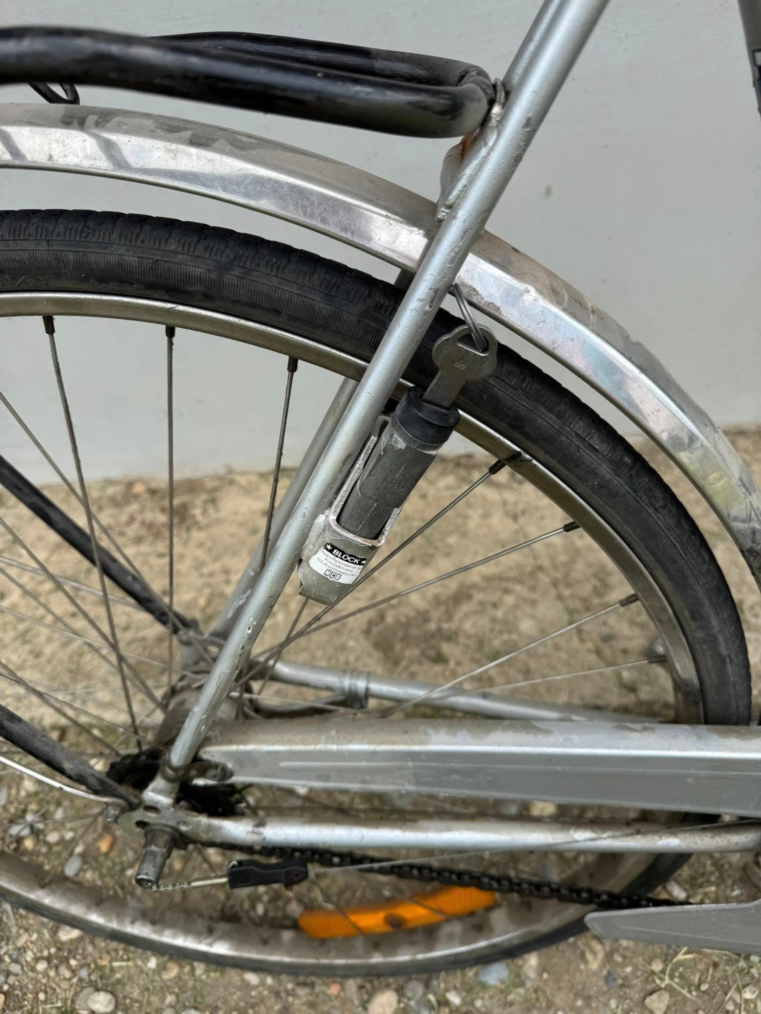 Bicicletă damă, Monark